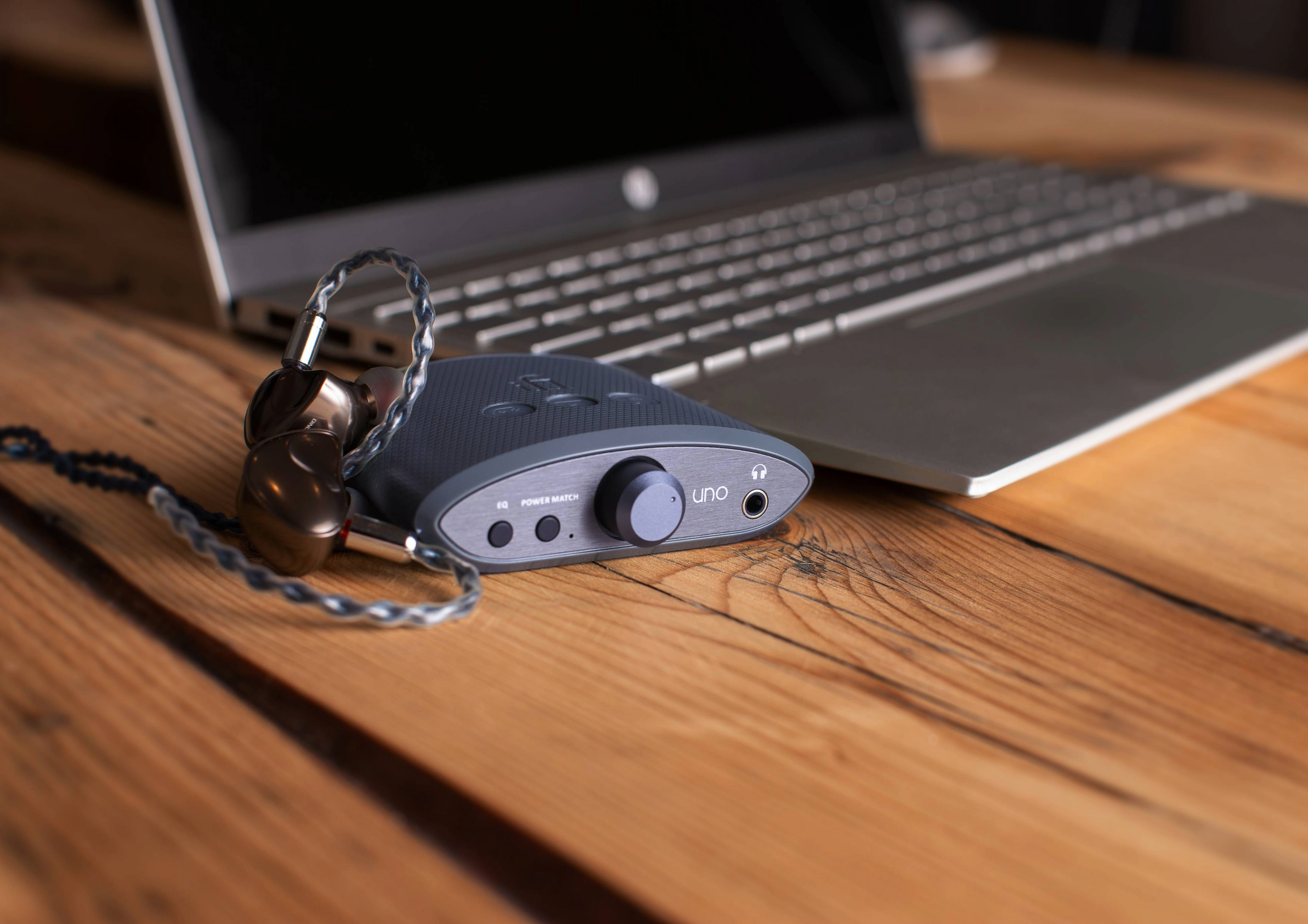 iFi Audio UNO – Amplificador de auriculares – Compacto y de alta fidelidad